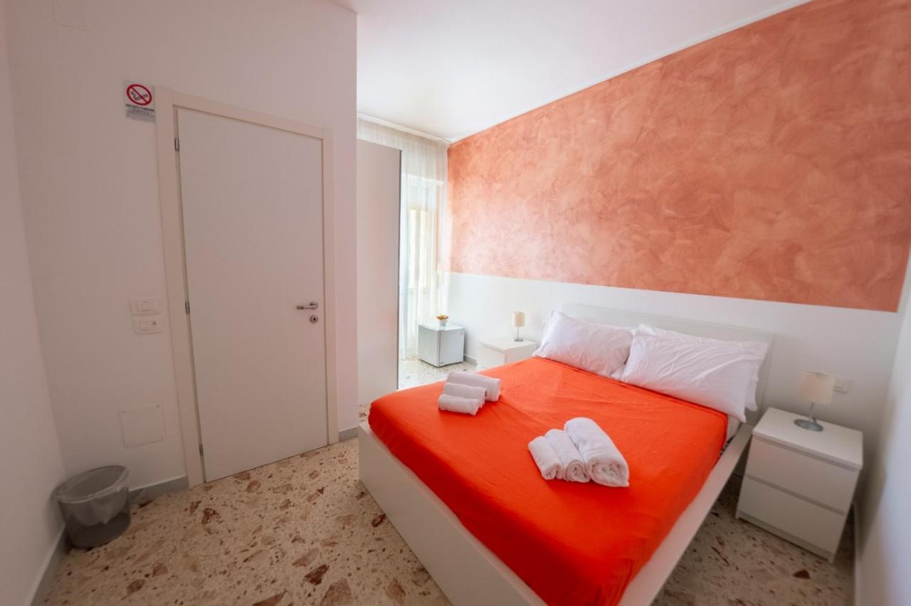 A Casa Di Marco Salerno Centro Bed and Breakfast Exteriör bild