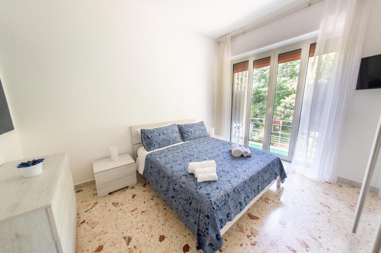 A Casa Di Marco Salerno Centro Bed and Breakfast Exteriör bild