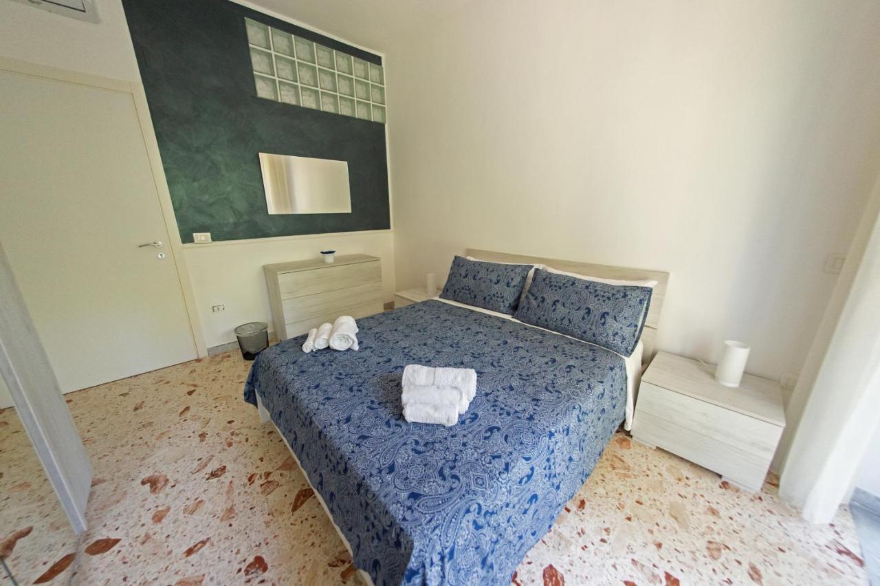 A Casa Di Marco Salerno Centro Bed and Breakfast Exteriör bild